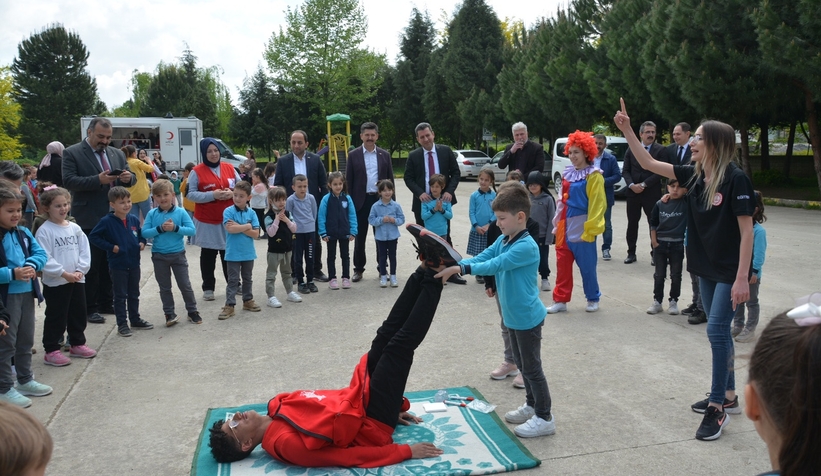 Trafik ve İlkyardım Haftası Yazılı'da Kutlandı