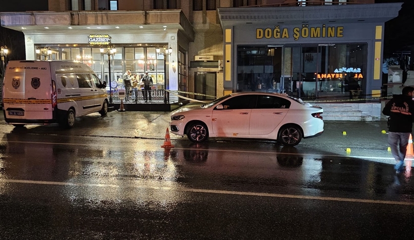 trafikte-kursun-yagdirdilar-1-olu-1-yaralidljianbkyk