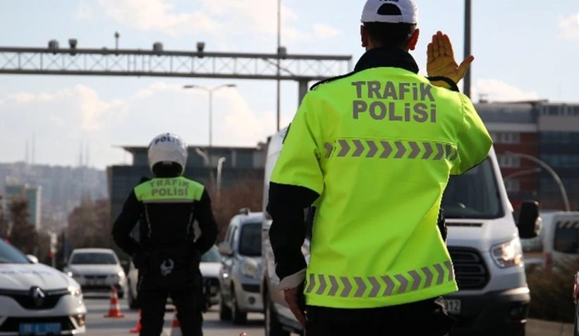 trafikte-siki-denetim-binlerce-surucu-ve-araca-islem-yapildisfhcdtlsqw