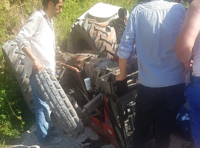 Traktör altında can pazarı