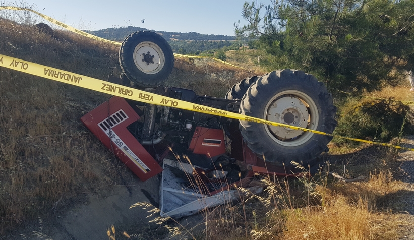 traktor-takla-atti-3-cocuk-annesi-oldueharzm90dh