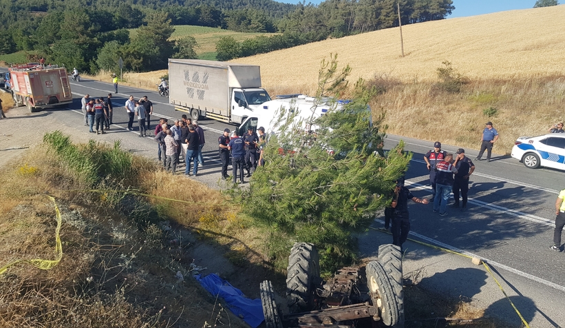 traktor-takla-atti-3-cocuk-annesi-oldueharzm90dh