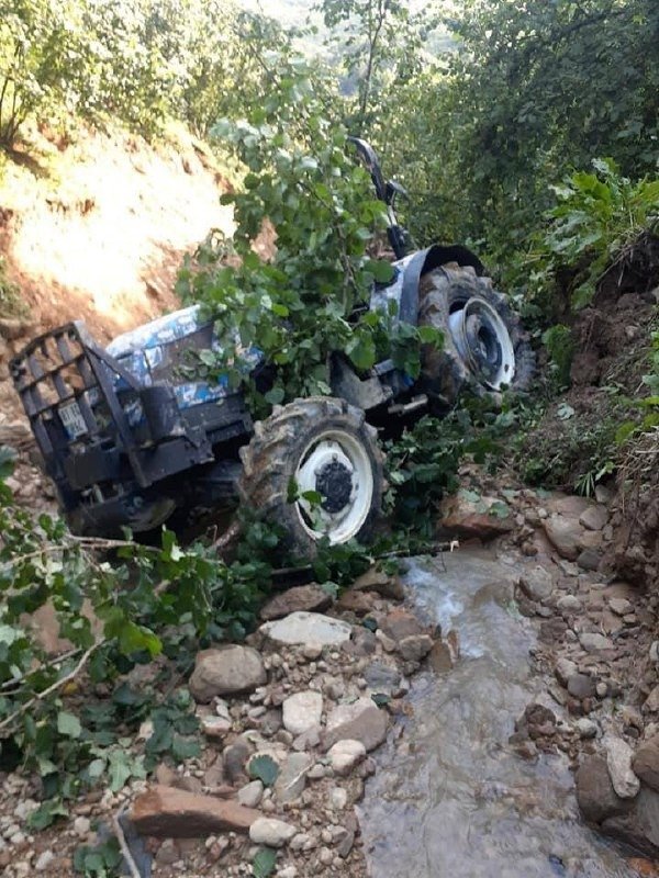 Traktörün altında can verdi