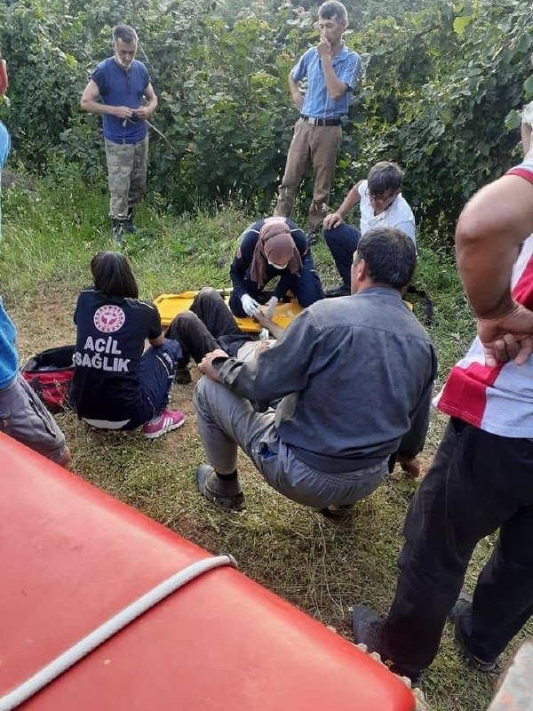 Traktörün altında can verdi