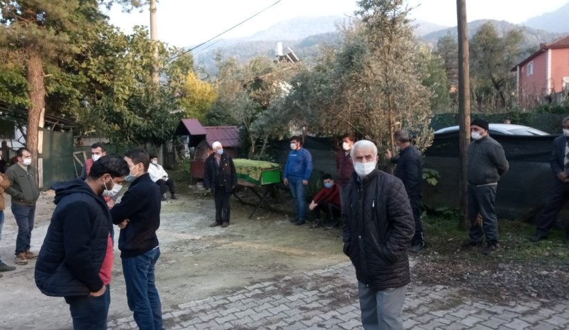 traktorun-altinda-kalan-4-cocuk-babasi-olducxh5yvrzqk