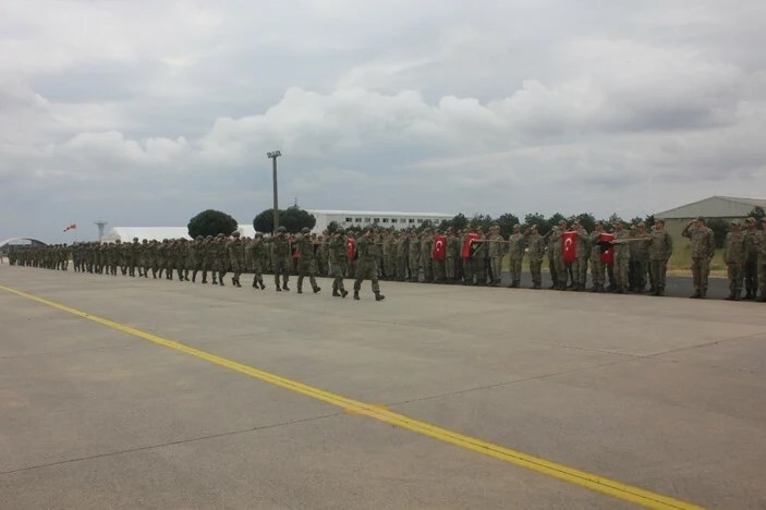 Türk komandoları Kosova'ya konuşlandı