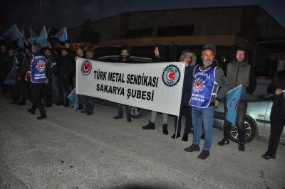 turk-metal-asas-onunde-sendikalasma-eylemi-yaptick1yeefzq1