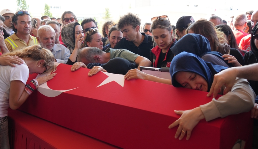 Türkiye 10 orman şehidini gözyaşları ile uğurladı