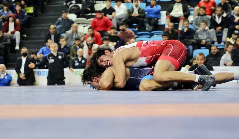 Türkiye Güreş Şampiyonası'nda ikinci gün heyecanı