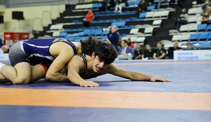 Türkiye Güreş Şampiyonası'nda ikinci gün heyecanı