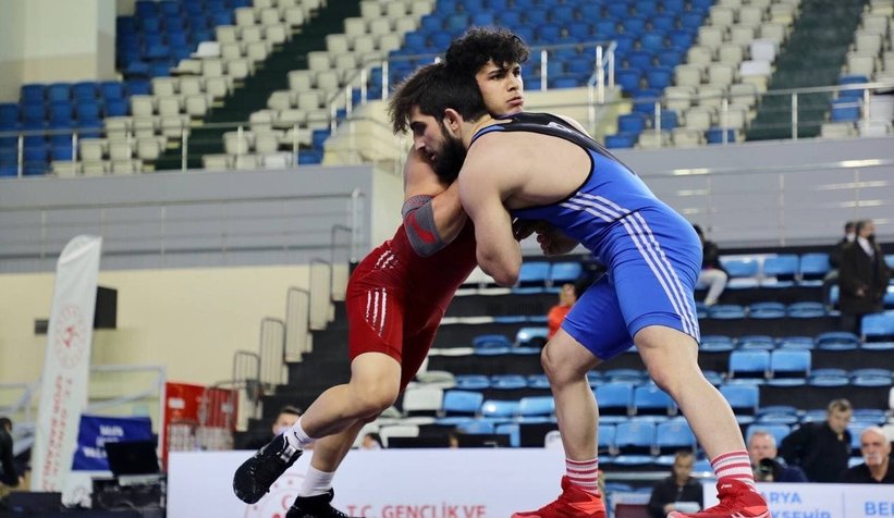 Türkiye Güreş Şampiyonası'nda ikinci gün heyecanı