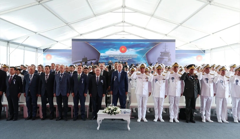 turkiye-nin-yeni-denizaltisi-pirireis-goreve-basladis0tlu1pnah
