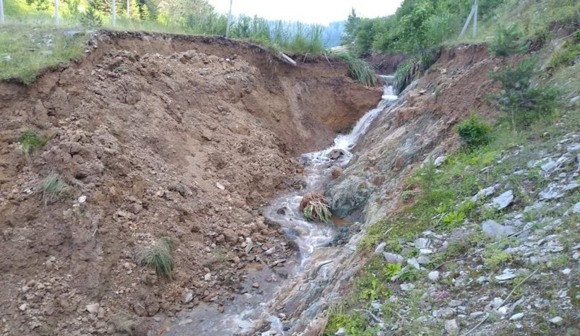 Turnalık Yaylası Göleti bendi her an yıkılabilir