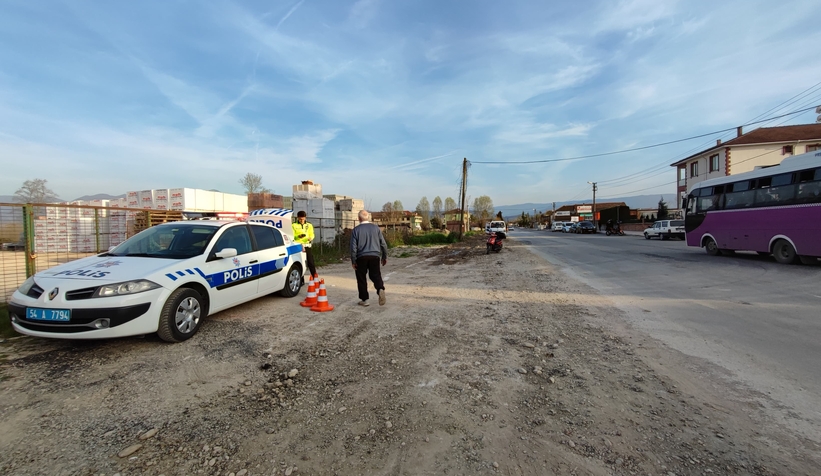 u-donusu-yapan-kamyonete-carpan-motosikletli-yaralanditxldew9zd3