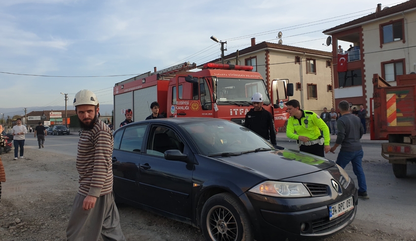 u-donusu-yapan-kamyonete-carpan-motosikletli-yaralanditxldew9zd3