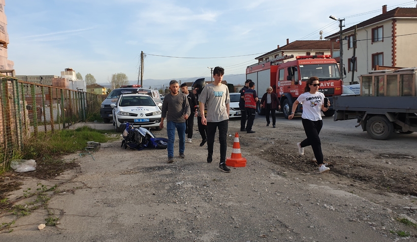 u-donusu-yapan-kamyonete-carpan-motosikletli-yaralanditxldew9zd3