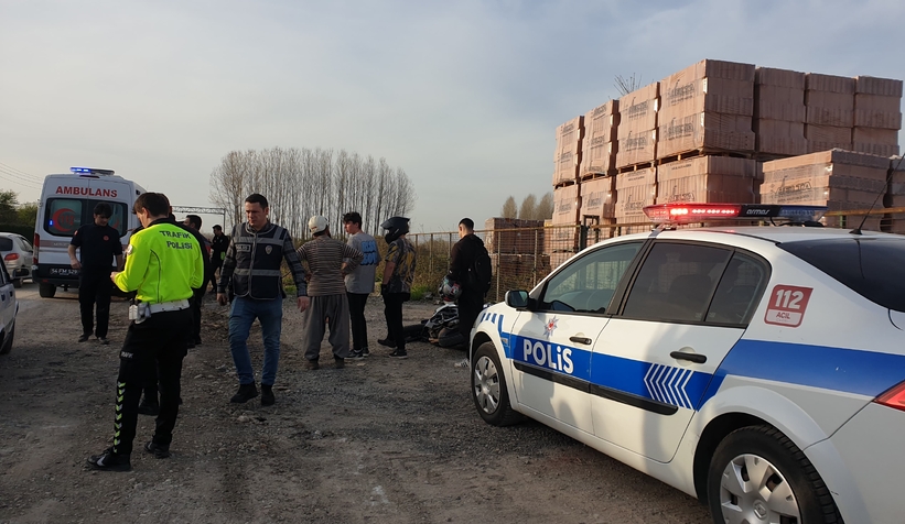 u-donusu-yapan-kamyonete-carpan-motosikletli-yaralanditxldew9zd3