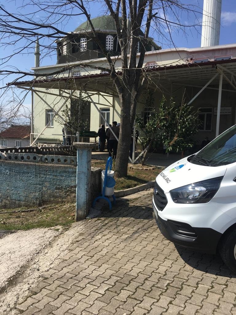 uc-cocuk-babasi-koronaya-yenik-dustuzvqyywpaah