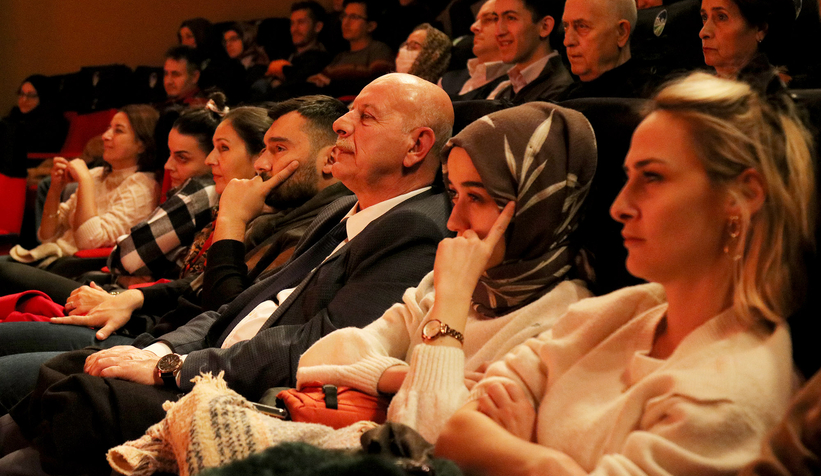 Üç Kafadarlar Hoppala ile izleyicisinin karşısına çıktı