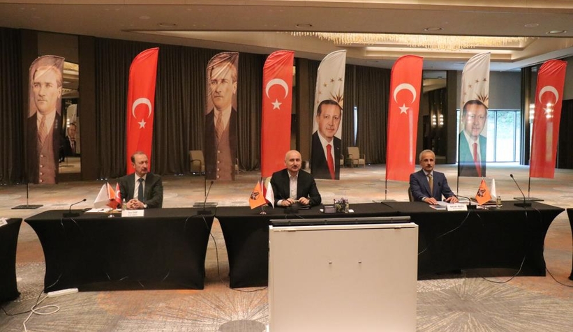 Ulaştırma ve Altyapı Bakanı Sakarya'daki toplantıya katıldı