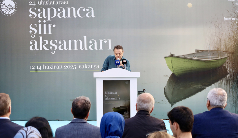 uluslararasi-sapanca-siir-aksamlari-basladirnjcz3hzk0