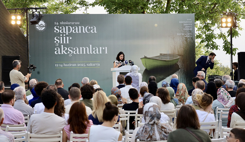 uluslararasi-sapanca-siir-aksamlari-basladirnjcz3hzk0