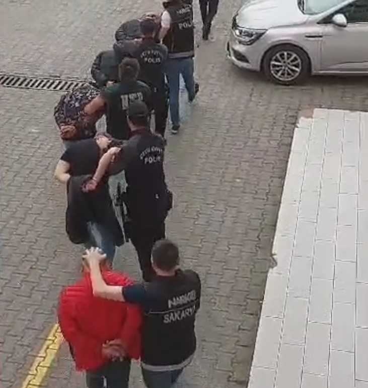 uluslararasi-uyusturucu-cetesine-operasyonda-son-durumenbmcg0vyk