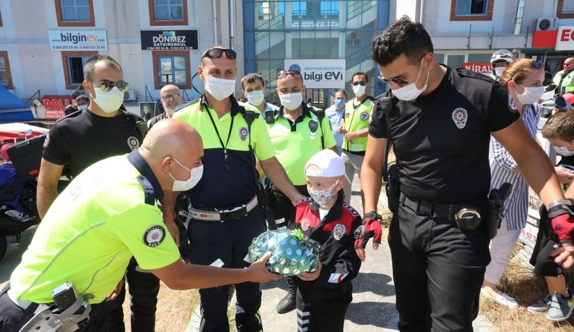 Uras'a sürpriz doğum günü