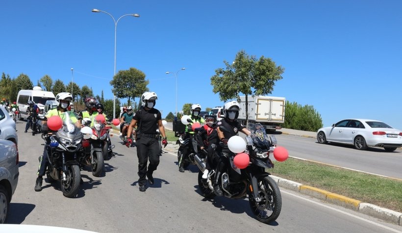 Uras'a sürpriz doğum günü