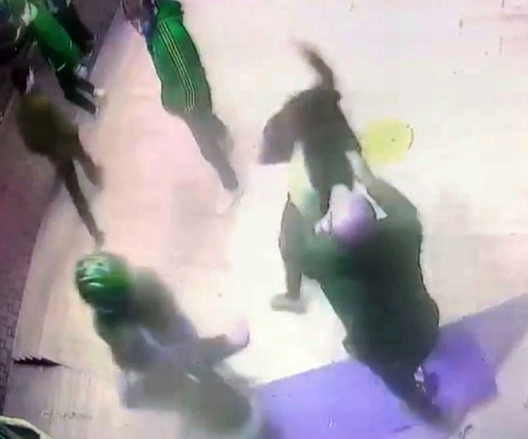 Uyuşturucu kullanan gence böyle meydan dayağı attılar