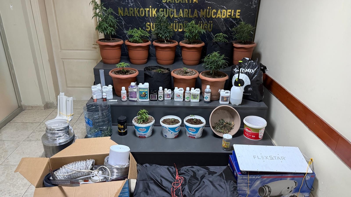 Uyuşturucu serasına çevrilen eve operasyon