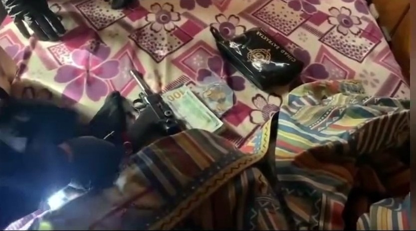 Uyuşturucu, tabanca, para ve altın ele geçirildi