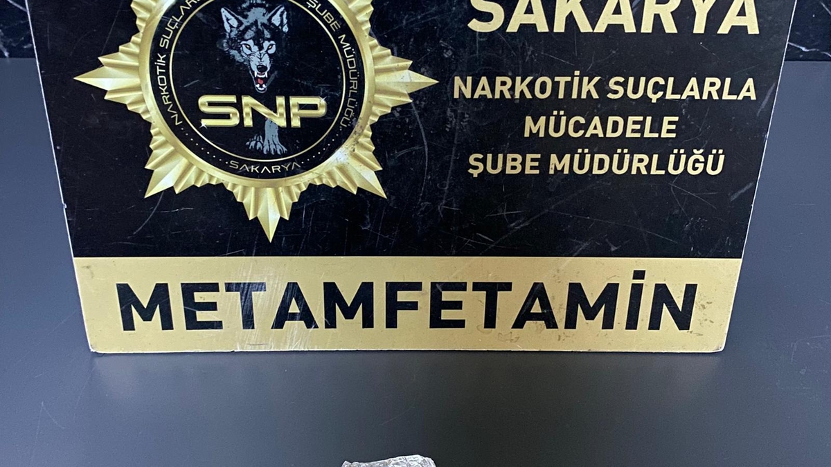 Uyuşturucu ve patlayıcı ele geçirildi