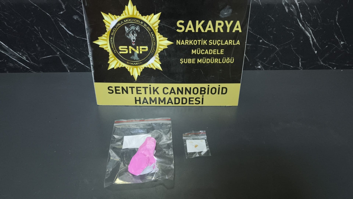 Uyuşturucuyu buzdolabına saklamışlar