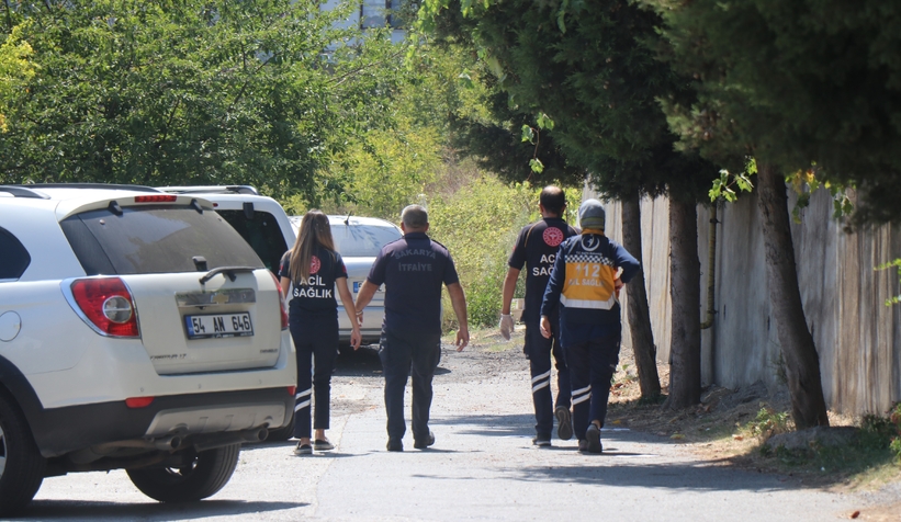 Uyuya kalan hemşire ekipleri alarma geçirdi