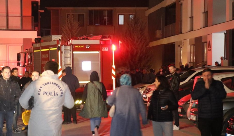 Üzerine benzin döküp kendini yaktı