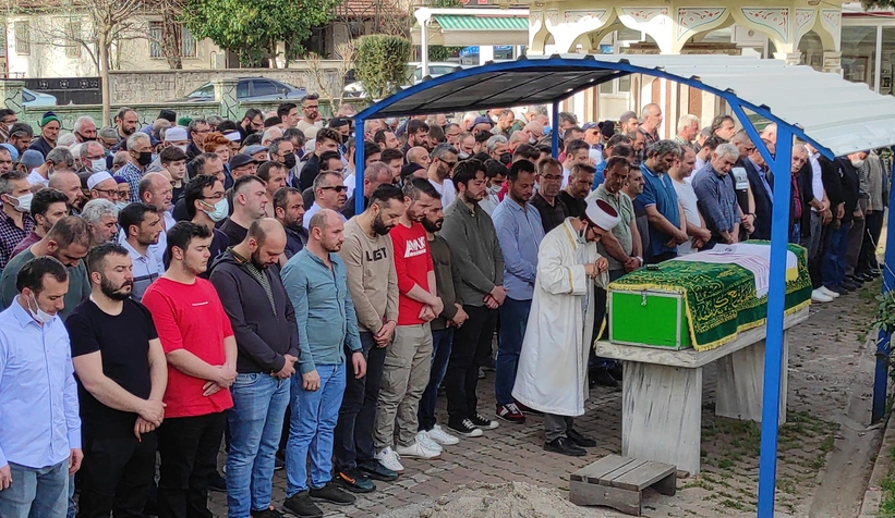 uzerine-duvar-devrilen-gurbetci-sertac-topraga-verilditzm4akrnbt