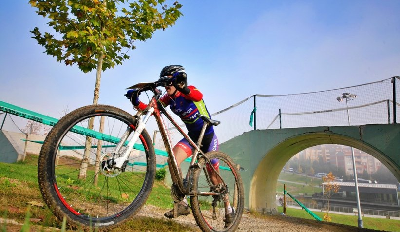 Vadide BMX ve MTB mücadelesi aynı anda