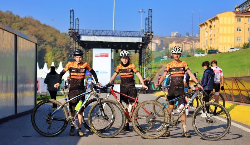 Vadide BMX ve MTB mücadelesi aynı anda