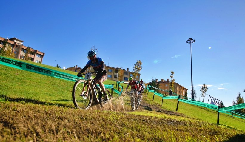 Vadide ilk yarış tamamlandı