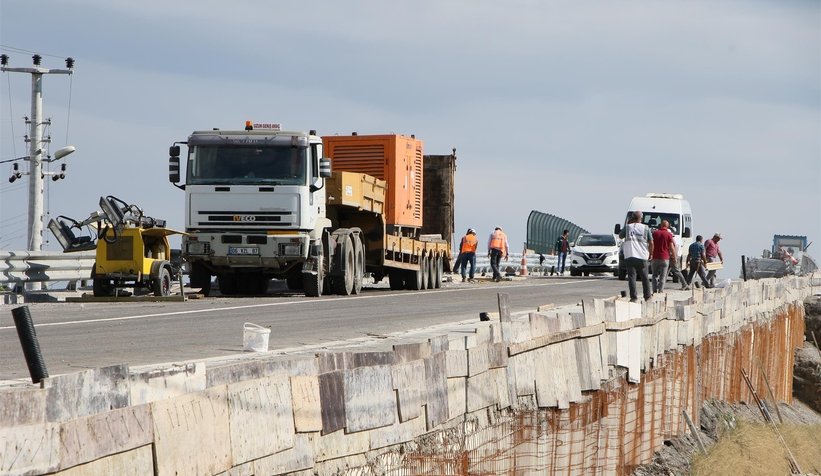 Vakıf köprüsü trafiğe açıldı