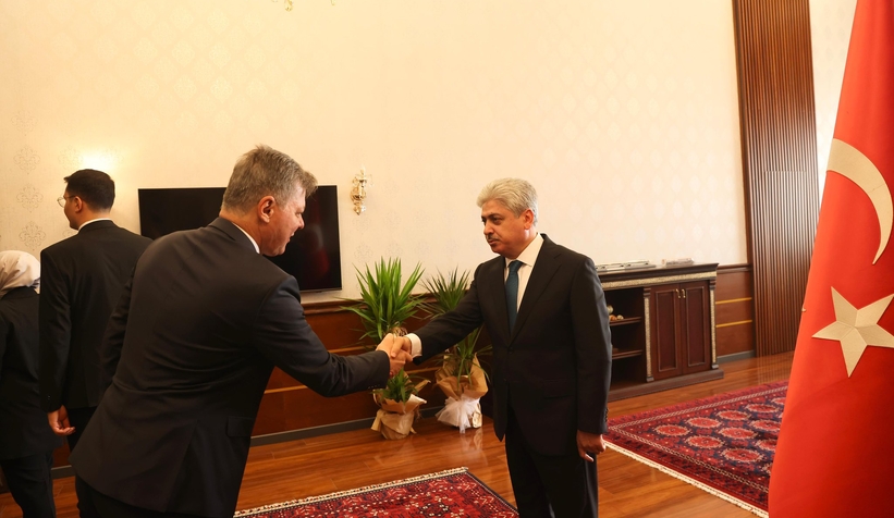 vali-dogan-tebrikleri-kabul-ettimjy3cgjice