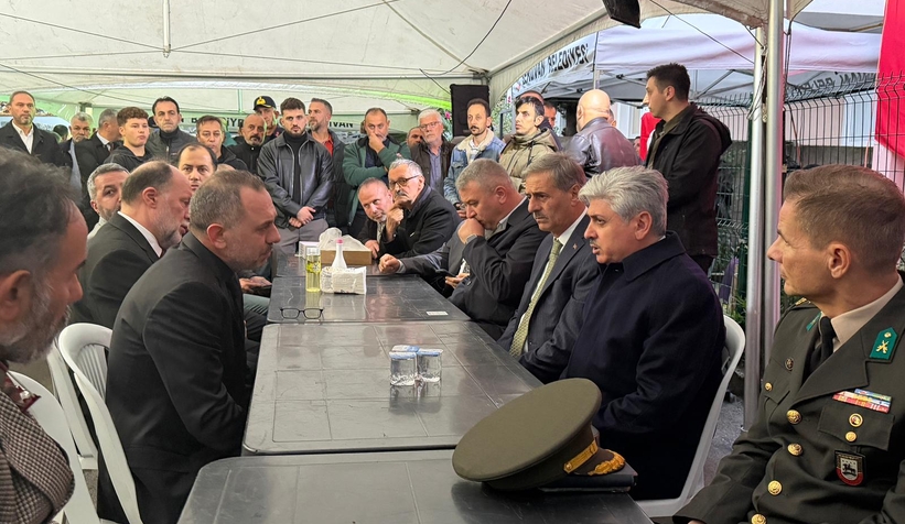 vali-dogan-ve-baskan-alemdar-dan-sehidin-ailesine-taziye-ziyaretiadlitezpuu