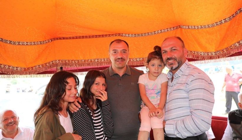 vali-kaldirim-acelle-yayla-senligi-ne-katildinmxuu0vivl