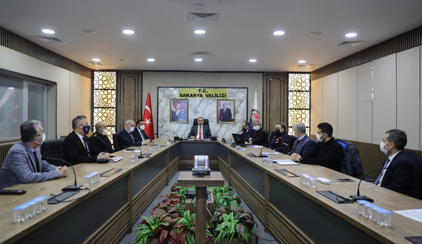vali-kaldirim-dan-yetkililere-kar-talimati-sahada-oluns0mranhiyz