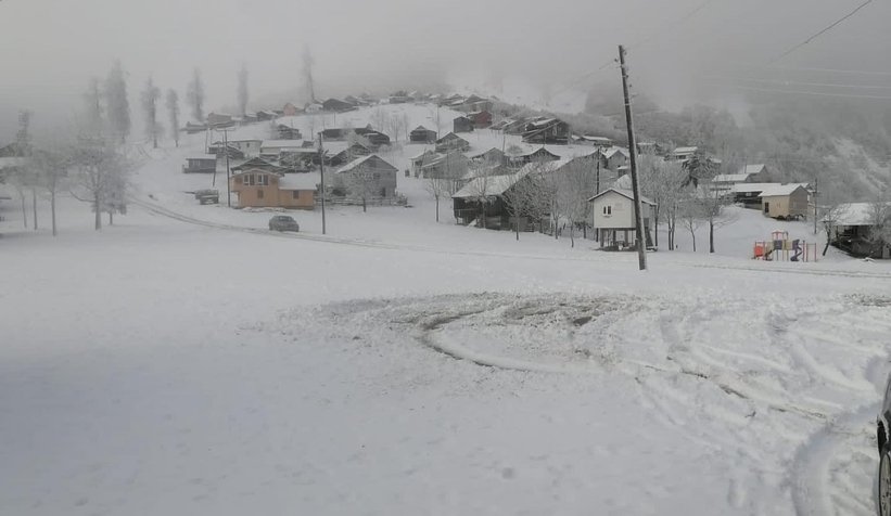 Vali Kaldırım'dan zirve paylaşımı