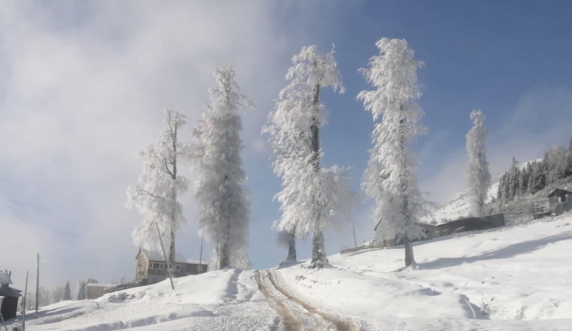 Vali Kaldırım'dan zirve paylaşımı