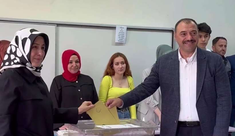 Vali Kaldırım ikinci tur için oyunu kullandı