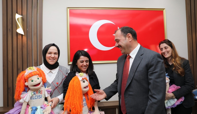vali-kaldirim-milli-egitim-mudurlugu-nden-brifing-aldiy1voumjrtf