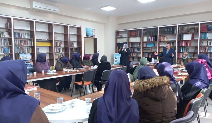 vali-mustafa-buyuk-kiz-aihl-den-dunya-engelliler-gunu-etkinligivm00lzrhyv